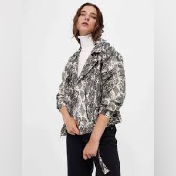 ZARA Snake Animal Print w Belt Buckle 1/2 Zipper Biker Moto Biker Jacket Sz M - Picture 2 of 16